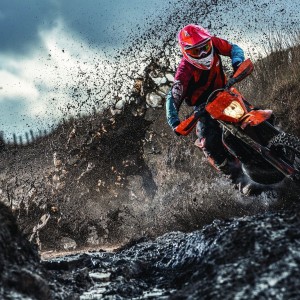 体育竞猜网站-库里回归燃爆赛场，惊险取胜首秀亮眼引湖人观众沸腾，库里回归首秀燃爆赛场，率队惊险取胜引湖人主场沸腾